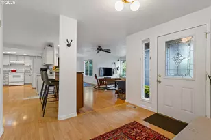 8405 SW Lori Way, Aloha, OR 97007 - Photo 7