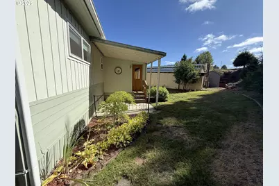 1709 NE 78th St, Vancouver, WA 98665 - Photo 5
