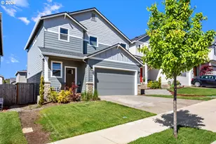 899 NE Trillium Dr, Estacada, OR 97023 - Photo 1