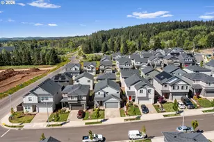 899 NE Trillium Dr, Estacada, OR 97023 - Photo 35