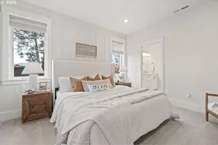 2462 N Vale St, Newberg, OR 97132 - Photo 5