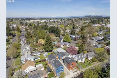5355 SE Stark St SE, Portland, OR 97215 - Photo 13