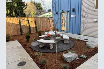 5355 SE Stark St SE, Portland, OR 97215 - Photo 1