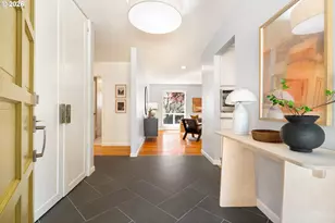 2370 SW Timberline Dr, Portland, OR 97225 - Photo 3