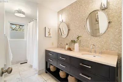 2370 SW Timberline Dr, Portland, OR 97225 - Photo 31