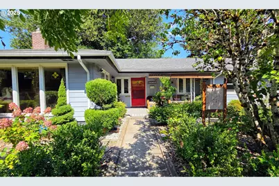 10121 NE Shaver St, Maywood Park, OR 97220 - Photo 1