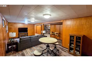 10121 NE Shaver St, Maywood Park, OR 97220 - Photo 31