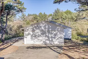 5980 Palisades Dr, Lincoln City, OR 97367 - Photo 3