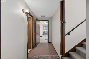 10685 Oak Dr SE, Salem, OR 97306 - Photo 27