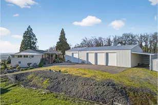 10685 Oak Dr SE, Salem, OR 97306 - Photo 3