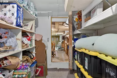 10685 Oak Dr SE, Salem, OR 97306 - Photo 25