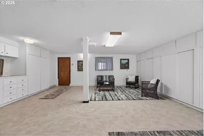 10685 Oak Dr SE, Salem, OR 97306 - Photo 29