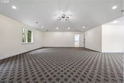 34394 Deerwood Dr, Eugene, OR 97405 - Photo 31