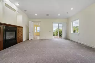 34394 Deerwood Dr, Eugene, OR 97405 - Photo 17