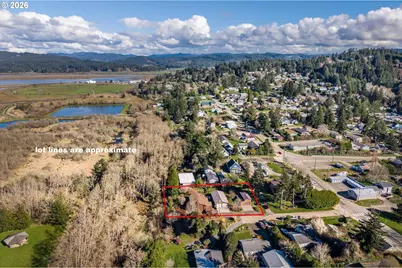 322 5th Ave, Coos Bay, OR 97420 - Photo 47