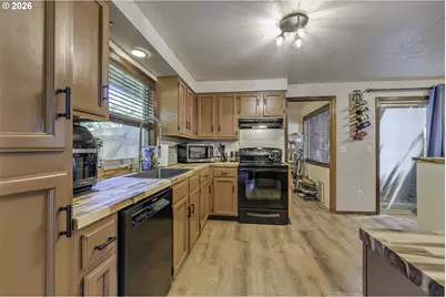 3101 SE 2nd St, Gresham, OR 97080 - Photo 13
