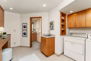 3475 SW Ridgewood Ave, Portland, OR 97225 - Photo 19