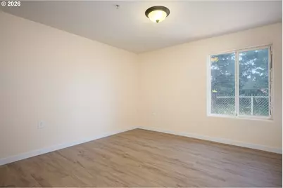 665 SE 197th Ave, Portland, OR 97233 - Photo 11
