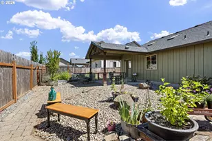 1373 Creswood Dr, Creswell, OR 97426 - Photo 39