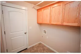 1373 Creswood Dr, Creswell, OR 97426 - Photo 27