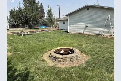 160 S 17th St, Elgin, OR 97827 - Photo 19