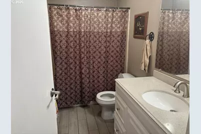 160 S 17th St, Elgin, OR 97827 - Photo 15