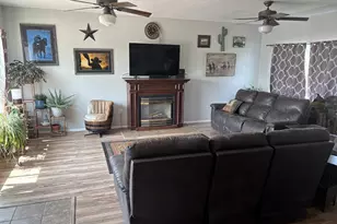 160 S 17th St, Elgin, OR 97827 - Photo 9