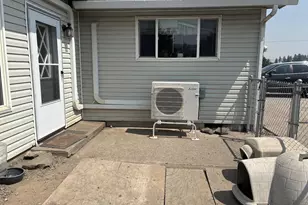 160 S 17th St, Elgin, OR 97827 - Photo 17
