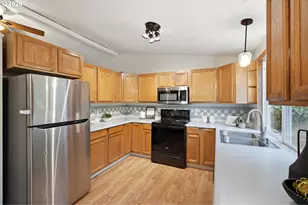112 SW 19th Ave, Battle Ground, WA 98604 - Photo 9