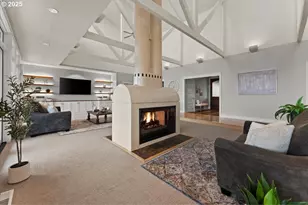 3252 S Mount Kuebler Dr, Salem, OR 97302 - Photo 11