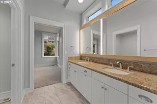 3252 S Mount Kuebler Dr, Salem, OR 97302 - Photo 23