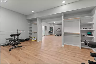 3252 S Mount Kuebler Dr, Salem, OR 97302 - Photo 29