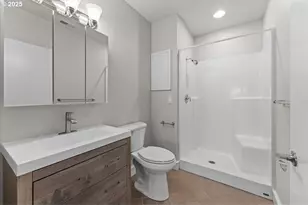 3252 S Mount Kuebler Dr, Salem, OR 97302 - Photo 31