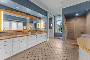 3252 S Mount Kuebler Dr, Salem, OR 97302 - Photo 21