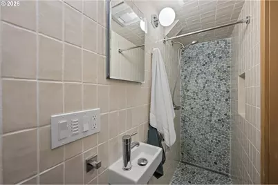 1232 SE Belmont St, Portland, OR 97214 - Photo 35