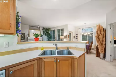 14615 SW Beard Rd #101, Beaverton, OR 97007 - Photo 13