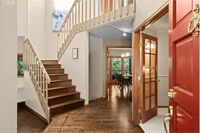 6011 SW Knightsbridge Dr, Portland, OR 97219 - Photo 3