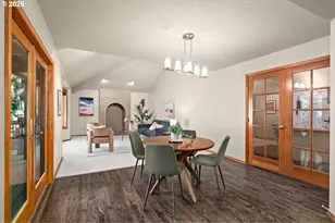 6011 SW Knightsbridge Dr, Portland, OR 97219 - Photo 17