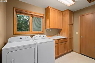 6011 SW Knightsbridge Dr, Portland, OR 97219 - Photo 23