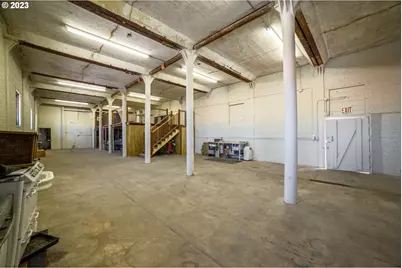 908 E 2nd St, The Dalles, OR 97058 - Photo 11