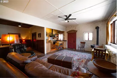 908 E 2nd St, The Dalles, OR 97058 - Photo 27