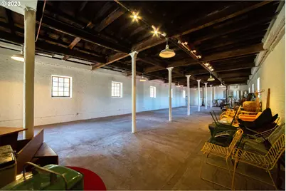 908 E 2nd St, The Dalles, OR 97058 - Photo 17