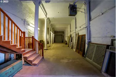 908 E 2nd St, The Dalles, OR 97058 - Photo 13