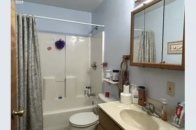 162 Spicer St, Elkton, OR 97436 - Photo 25