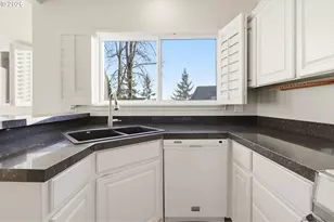 4466 Thunder Vista Ln, Lake Oswego, OR 97035 - Photo 11