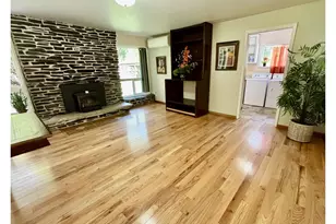 55433 McKenzie Hwy, Blue River, OR 97413 - Photo 11