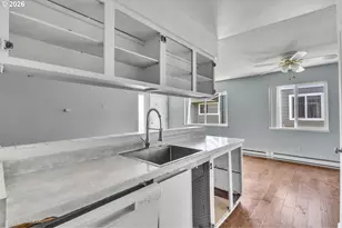 1537 NE Kane Dr, Gresham, OR 97030 - Photo 13