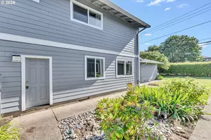1537 NE Kane Dr, Gresham, OR 97030 - Photo 5