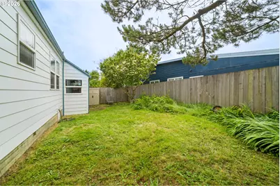 130 N Coral St, Rockaway Beach, OR 97136 - Photo 37