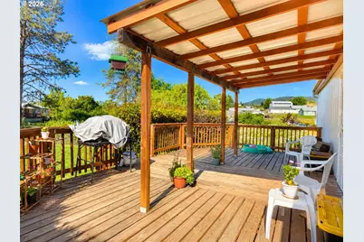 261 Bobwhite St, Roseburg, OR 97471 - Photo 13
